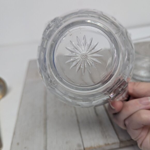 Vintage Heisey Glass Creamer & Sugar w/ Geometric Leaf & Berry Wheel Cut Pattern - Picture 7 of 13